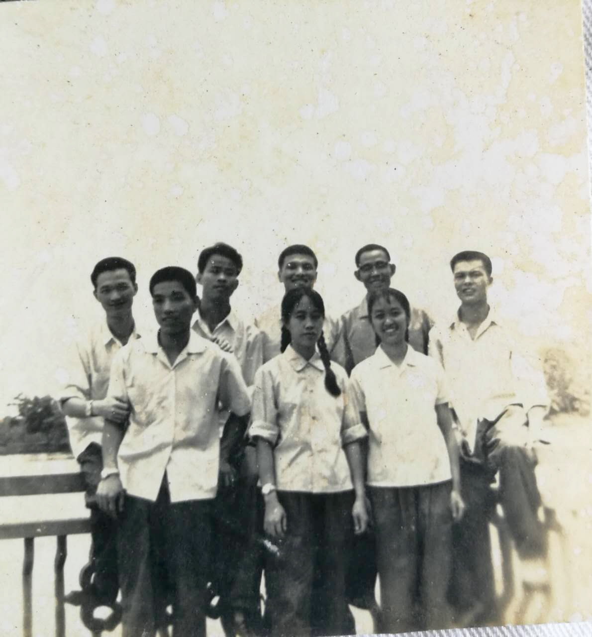 高一3班同学70年代的聚会.jpg