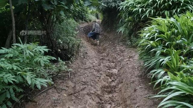 村里最不受欢迎的人21.jpg