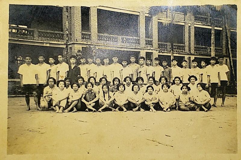 真光中学同学毕业照（1）.jpg