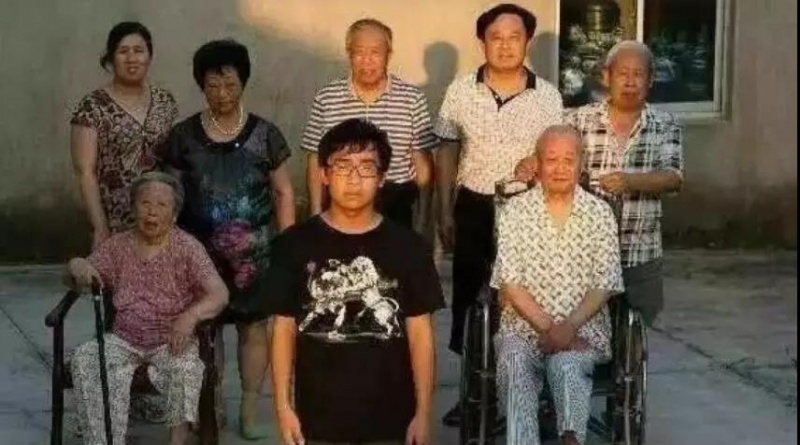 文件:当今中国真正的危机01.jpg